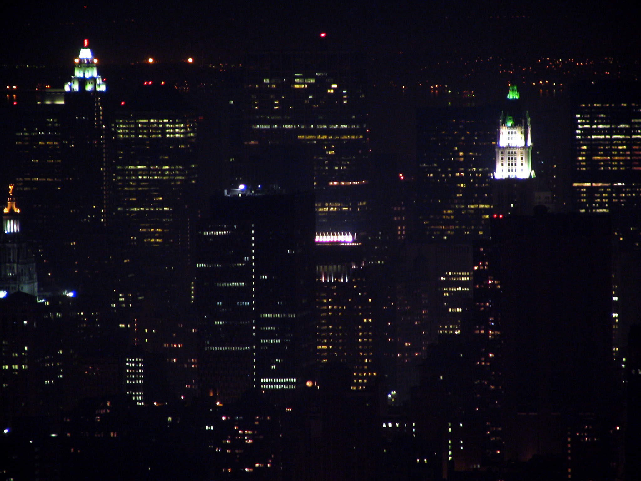 Empire state building at night 09.jpg
